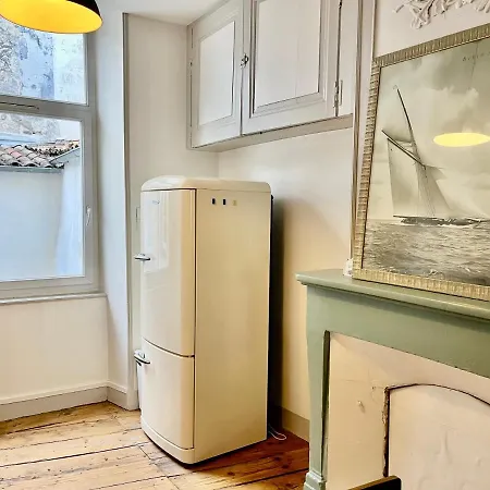 A La Rochelle 1 Avec Parking Apartamento